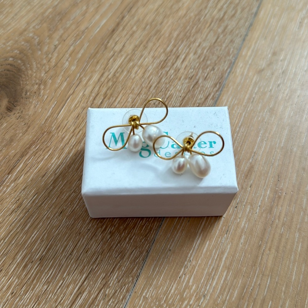 Pearl Bow Earrings